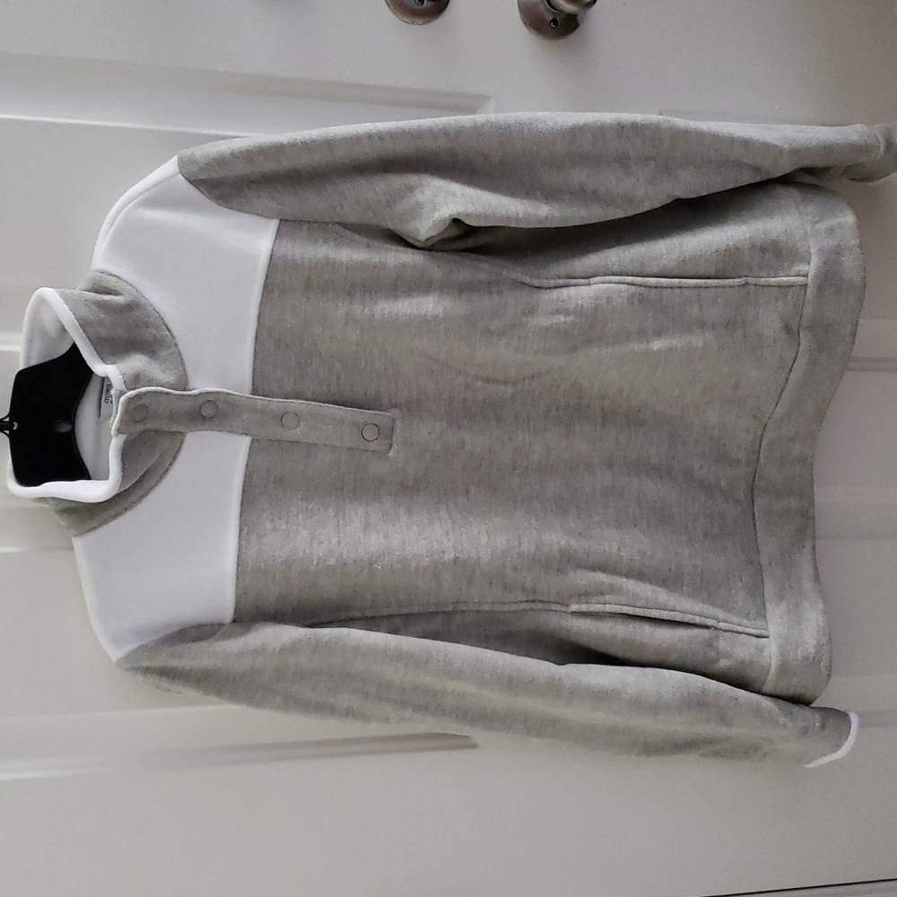 Crown & Ivy Fleece Pullover Size L
